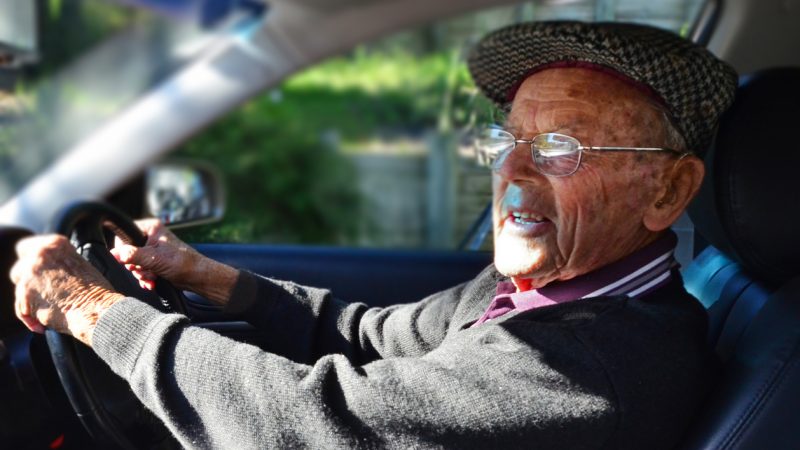 Fahrverbote für ältere Menschen erhöhen die Zahl der Verkehrsunfälle