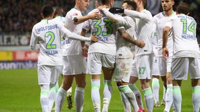 VfL Wolfsburg beendet Talfahrt: Sieg in SC Paderborn