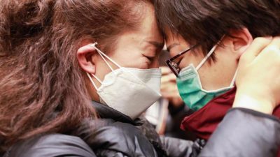 „Wir leben jeden Tag in Angst“ – Ausgebranntes Gesundheitspersonal beklagt prekäre Situation in Wuhan