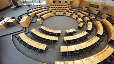 Thüringer Landtag lehnt AfD-Misstrauensantrag gegen Ramelow ab