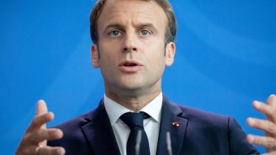Frankreichs Präsident Macron laufen die Abgeordneten davon – absolute Mehrheit im Parlament verloren