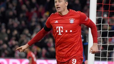 Lewandowski rettet FC Bayern späten Sieg