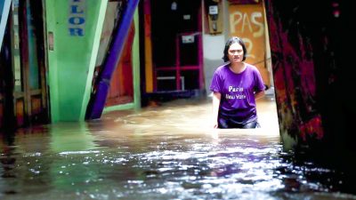 Indonesien: Regen setzt weite Teile Jakartas unter Wasser – ein Toter