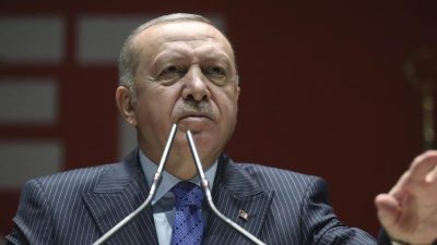 Grenzkrise: EU stellt vor Erdogan-Besuch Bedingungen für Hilfen an Türkei