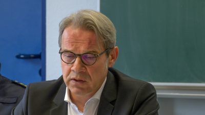 Thüringens Innenminister droht Beamten in AfD-„Flügel“ mit Konsequenzen