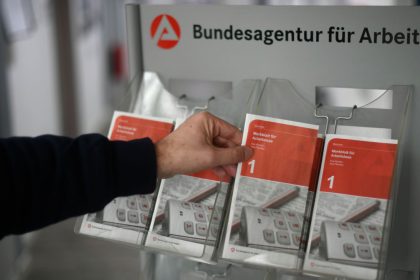 Kurzarbeit in fast einer halben Million Unternehmen in Deutschland