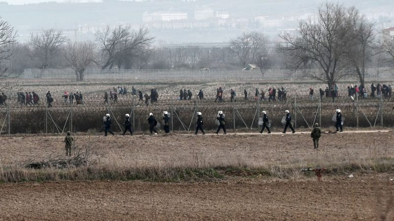 Türkische Behörden: Griechische Grenzschützer erschießen Flüchtling an Grenze – Athen dementiert
