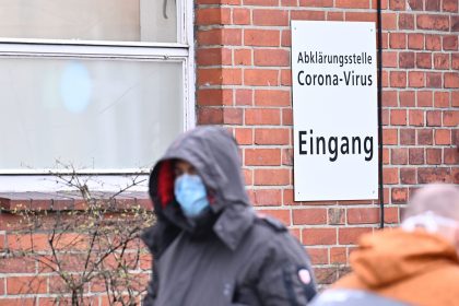 Berliner Coronaklinik soll in kürze fertig sein – Bundeswehr-Generalstabsarzt sieht das kritisch