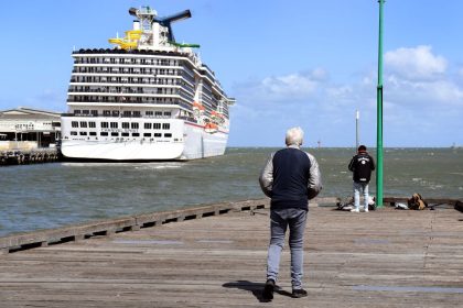 Australien stellt alle einreisenden Ausländer für zwei Wochen unter Quarantäne