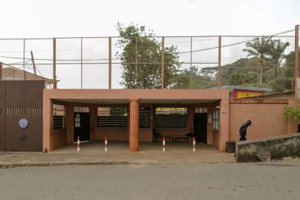Kamerun:  Etwa 300 Deutsche sitzen wegen Grenzschließung des Landes fest