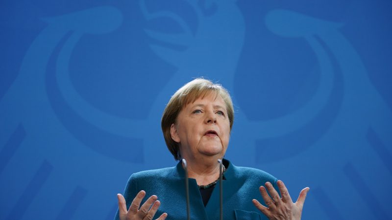Ökonomen warnen dringend vor Merkels favorisiertem Euro-Rettungsschirm