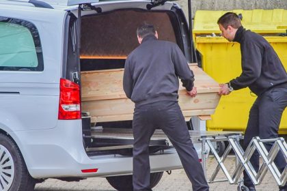 Lage in Wolfsburg über das Wochenende weiter eskaliert – 15 Tote in Pflegeheim