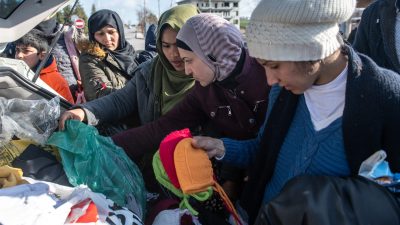 Tausende demonstrieren in Hamburg für Aufnahme von Flüchtlingen