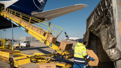 Russland schickt Flugzeug mit medizinischen Gütern in die USA
