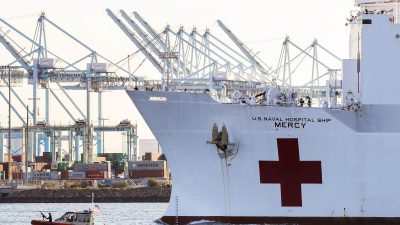 US-Krankenhausschiff erreicht Los Angeles – Weiteres Schiff ist unterwegs