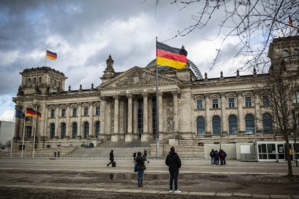 Zahl der Corona-Infizierten in Deutschland steigt weiterhin stark