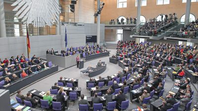 Oppermann erklärt Wahlrechtsreform für gescheitert – Bundestag hält Aktuelle Stunde