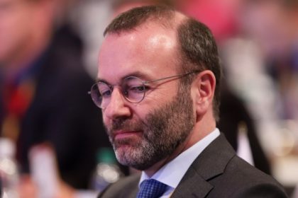 EVP-Fraktionschef kritisiert zögerliche Haltung der EU: „Das Virus respektiert keine europäischen Grenzen“