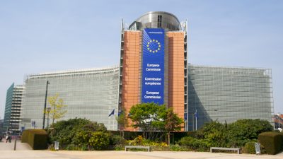 EU-Kommission droht Ungarn mit Vertragsverletzungsverfahren