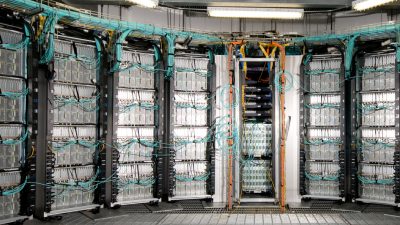 Supercomputer: 77 mögliche Wirkstoffe gegen SARS-CoV-19 in zwei Tagen gefunden