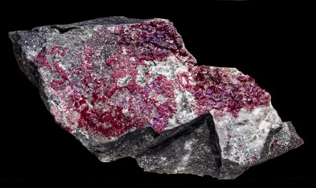 Gestein mit Zinnober-Minerale