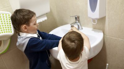 Lehrergewerkschaft: „Miserabler Zustand“ von Schultoiletten kann Hygiene nicht gewährleisten