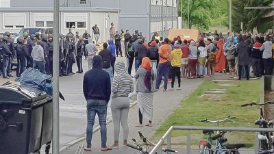 Thüringer Asylheim unter Corona-Quarantäne: Erneut Auseinandersetzungen zwischen Polizei und Bewohner