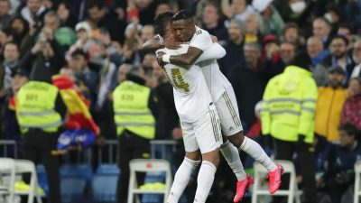 Sieg im Clásico: Real übernimmt Tabellenführung