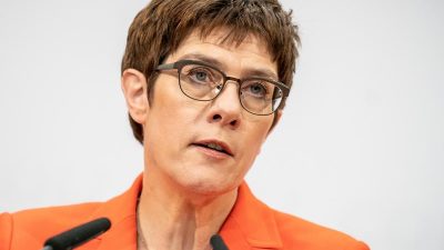 Kramp-Karrenbauer: „Wir haben den Parteitag abgesagt“
