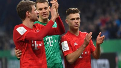 FC Bayern nach Sieg auf Schalke auf Triple-Kurs
