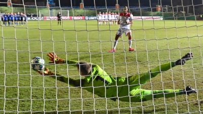 Saarbrücken empfängt Bayer – Eintracht muss zum FC Bayern