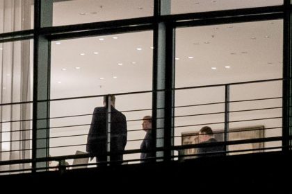 Milliardenhilfen für Unternehmen: GroKo macht Coronavirus zur Chefsache – NRW will Großveranstaltungen absagen