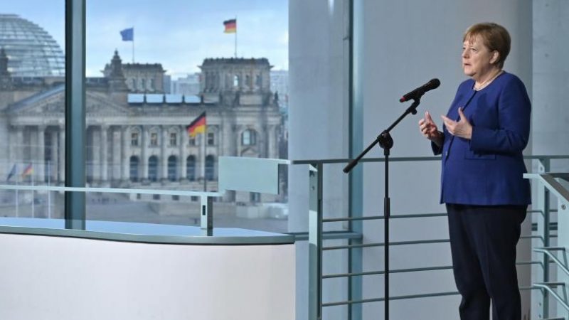 Fünf Jahre „Wir schaffen das“: Wagenknecht und „Focus“ üben Kritik an Merkels Flüchtlingspolitik