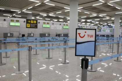 Tui unterbricht Großteil des Reisebetriebs – Pauschalreisen, Kreuzfahrten und Hotelbetrieb abgesagt