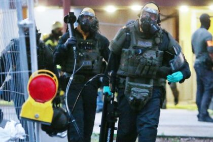 „Der Dschihad ist nicht barbarisch, er ist im Islam eine Pflicht“: Rizin-Bombenbauer zu zehn Jahren Haft verurteilt