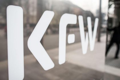 KfW-Zahlen: Wirtschafts-Stimmung von Großunternehmen im April noch schlechter als im Mittelstand