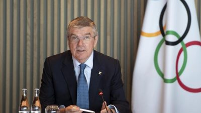 IOC-Chef Bach als Krisenmanager in der Kritik