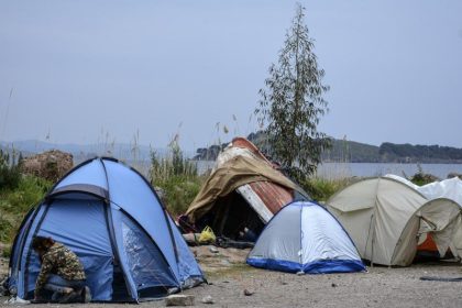 UNHCR: Wegen Corona Flüchtlingslager auf Inseln evakuieren