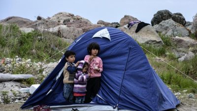 Auf griechischen Inseln droht „humanitäre Katastrophe“
