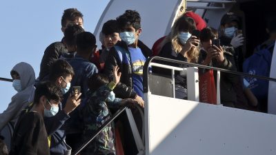 Seebrücke begrüßt Aufnahme unbegleiteter Migranten – aber: „Es ist beschämend, weil das viel zu wenig ist“