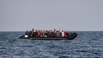 Sea Watch meldet vermisstes Schlauchboot im Mittelmeer – Frontex-Flugzeug setzt Suche fort