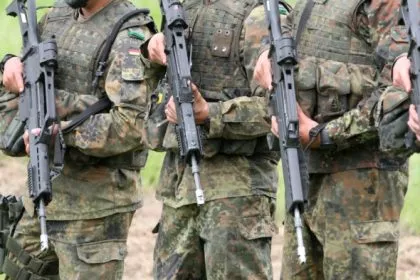 Deutschland beteiligt sich mit bis zu 300 Soldaten an EU-Mission vor Libyen
