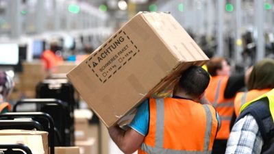 Online-Bestellungen nehmen zu: Amazon schreibt in Corona-Krise 75.000 weitere Stellen aus