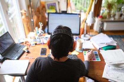 Homeoffice: Rückenschmerz und müde Augen