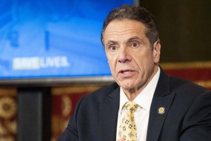 New Yorks Gouverneur kündigt Maskenpflicht in der Öffentlichkeit an