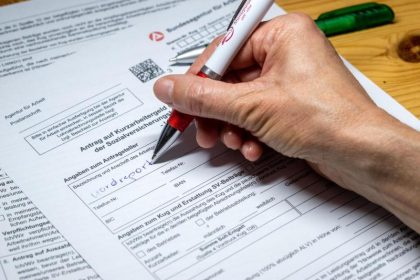 Debatte über Erhöhung von Kurzarbeitergeld geht weiter