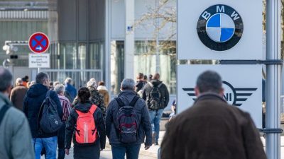 BMW fährt Werke in Europa und den USA wieder an