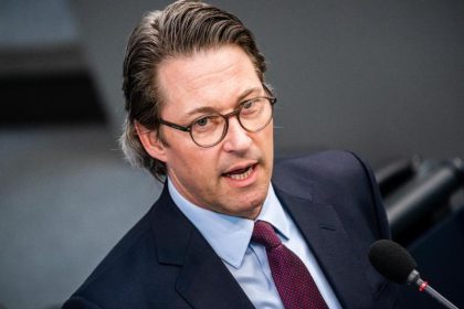 Reisebusbetriebe fürchten um Existenz
