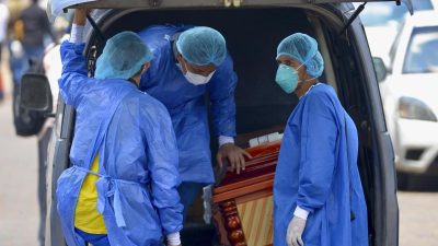 Aufgewacht in Ecuador: Für tot erklärte Corona-Patientin ist am Leben