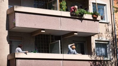 94-Jähriger stürzt aus vierter Etage von Altersheim